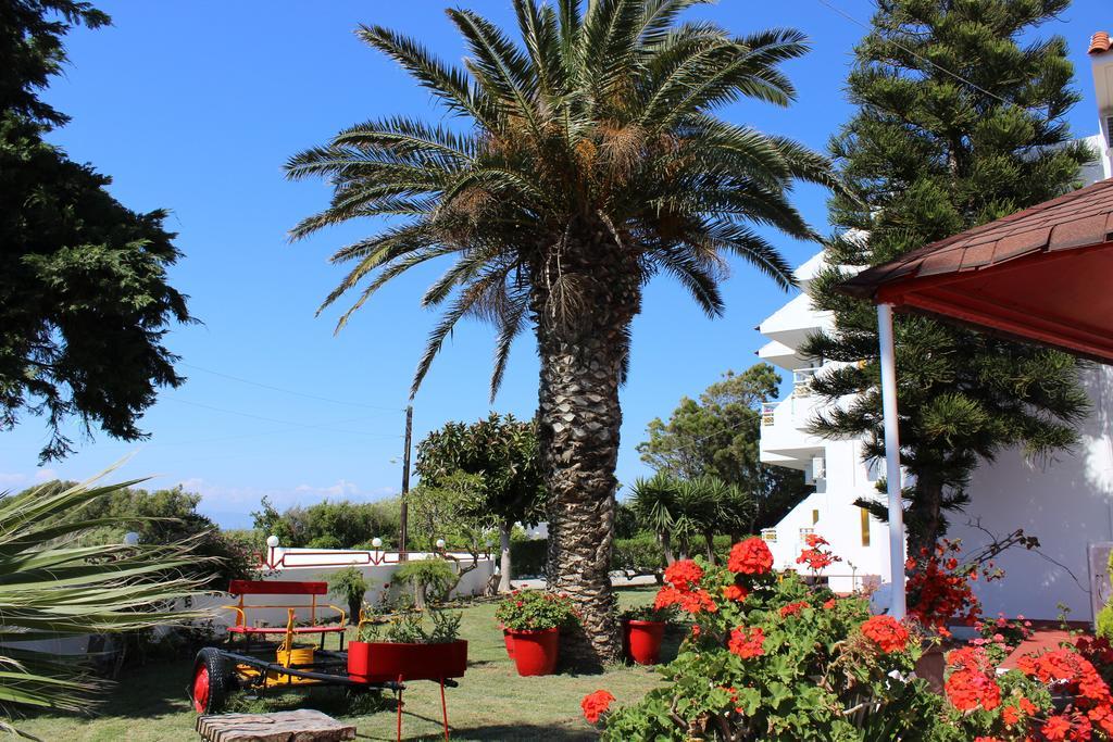 Corellia Asterias Beach Hotel Теологос Екстер'єр фото