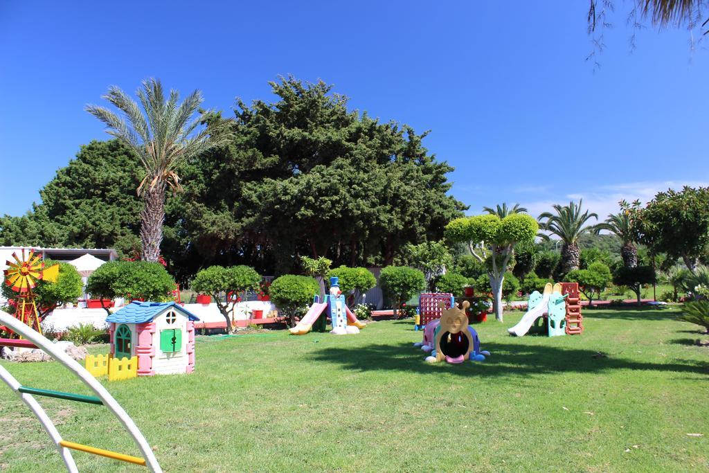 Corellia Asterias Beach Hotel Теологос Екстер'єр фото