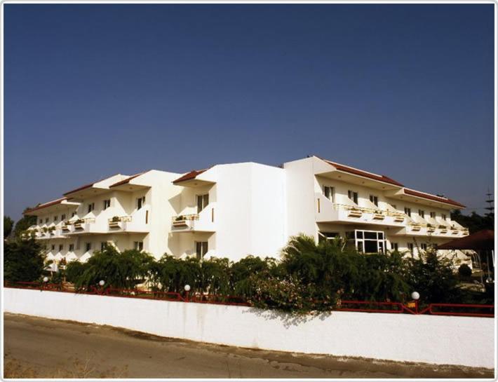Corellia Asterias Beach Hotel Теологос Екстер'єр фото